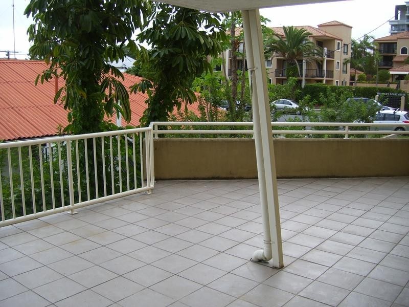 9/64 Queen Street, Southport QLD 4215