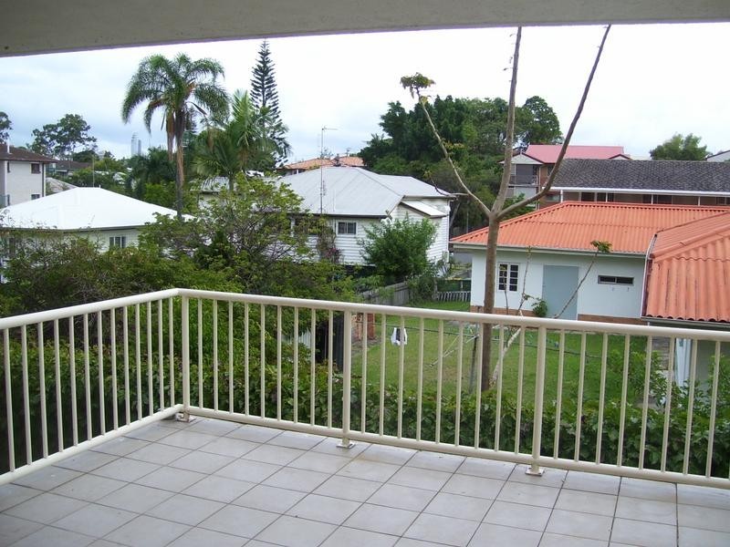 9/64 Queen Street, Southport QLD 4215