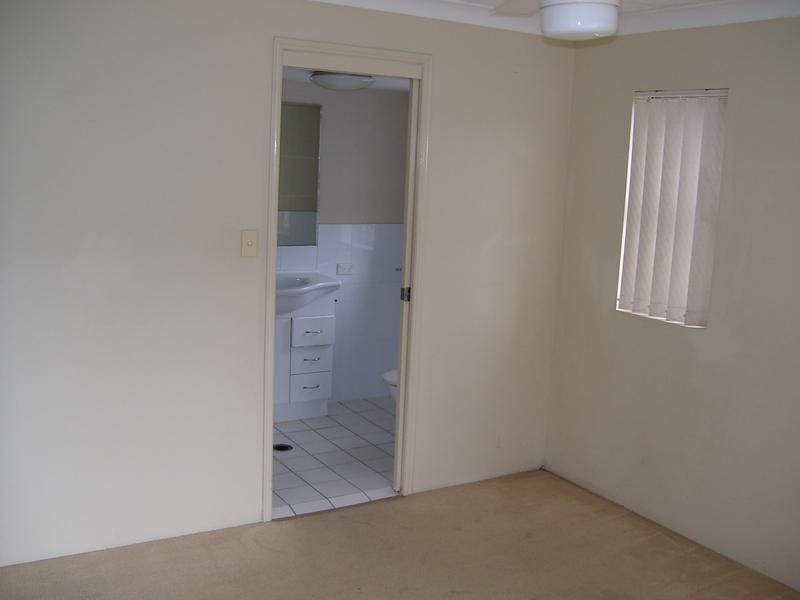 9/64 Queen Street, Southport QLD 4215