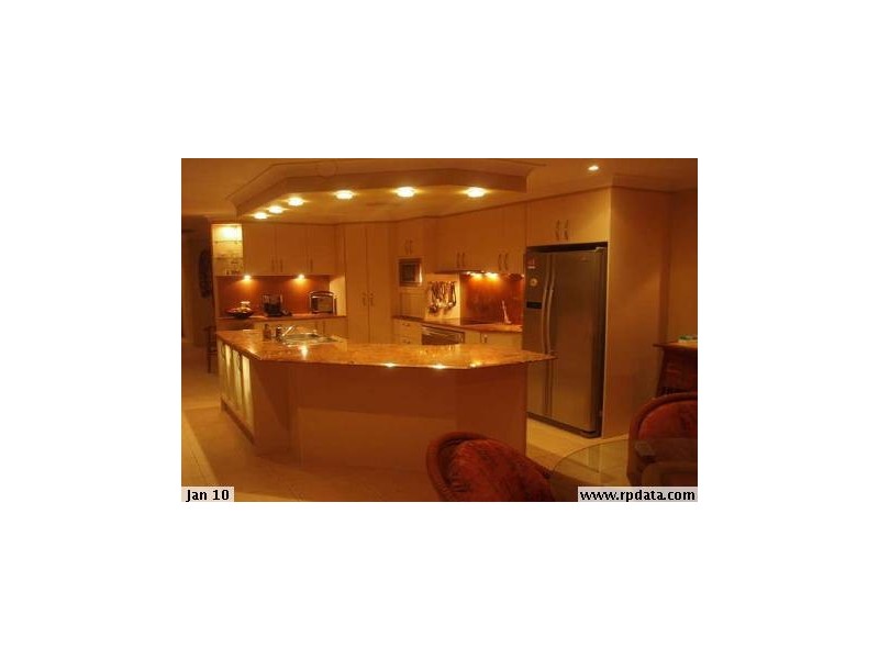 5 METRICUP COURT, Mermaid Waters QLD 4218