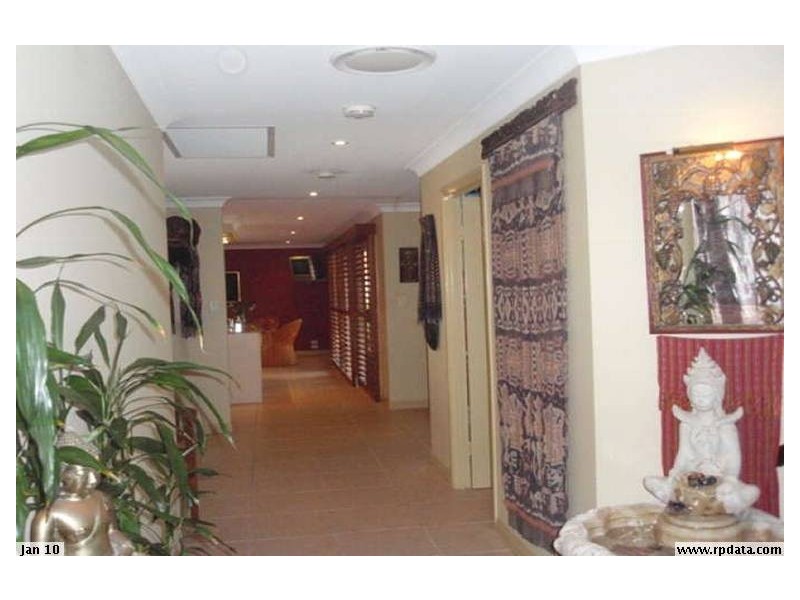 5 METRICUP COURT, Mermaid Waters QLD 4218