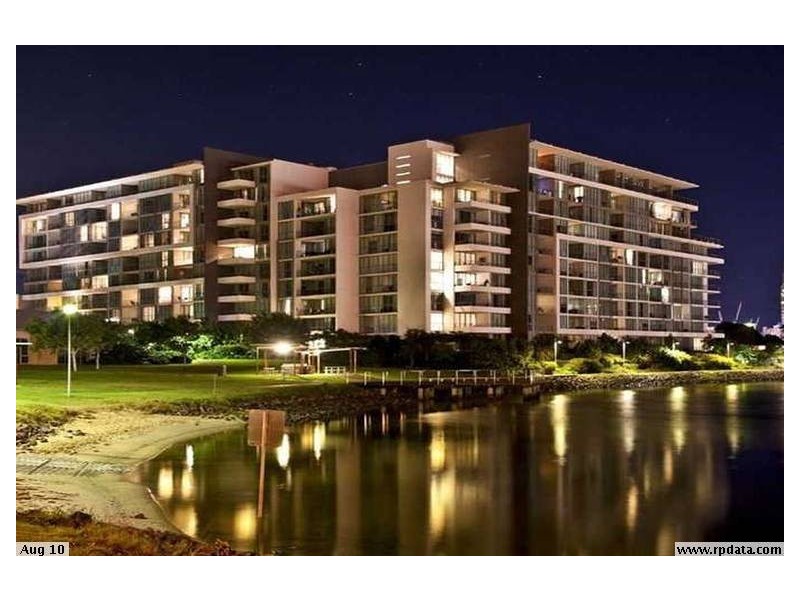 2410/33 T E Peters Drive, Broadbeach QLD 4218
