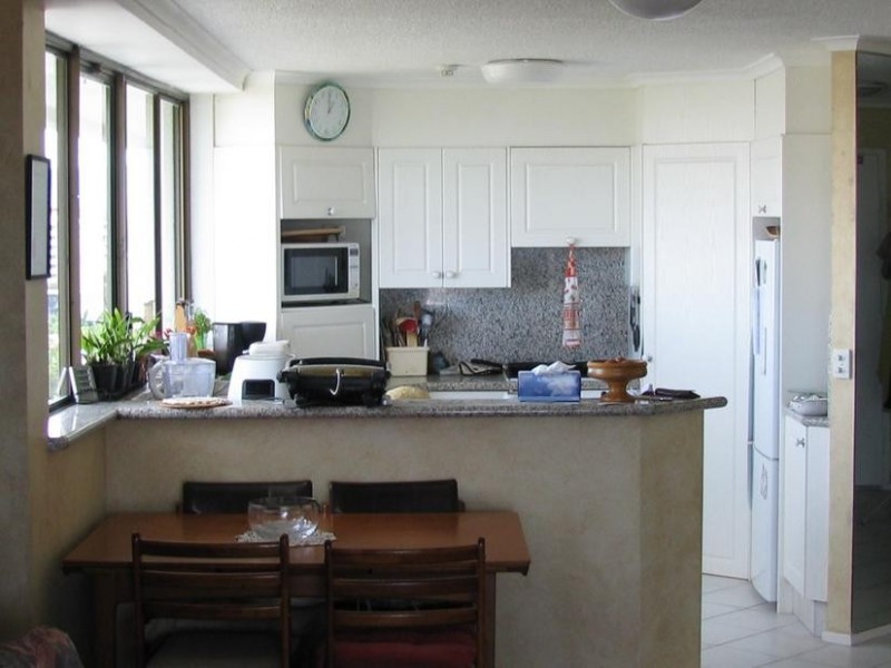 15E/10 Marine Parade, Southport QLD 4215