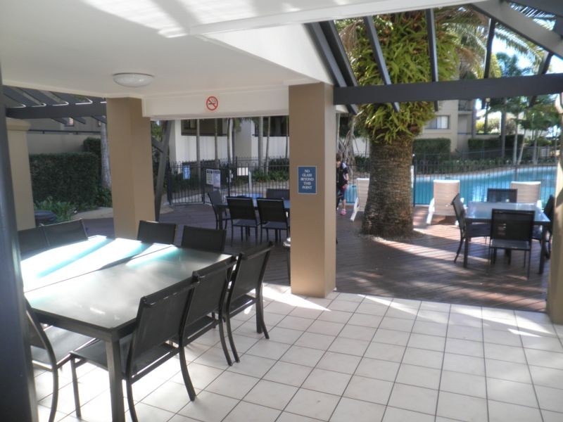 205/392 Marine Parade, Labrador QLD 4215