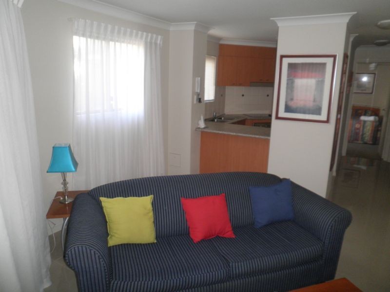 205/392 Marine Parade, Labrador QLD 4215