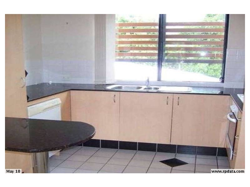 8/31 Middle Street, Labrador QLD 4215