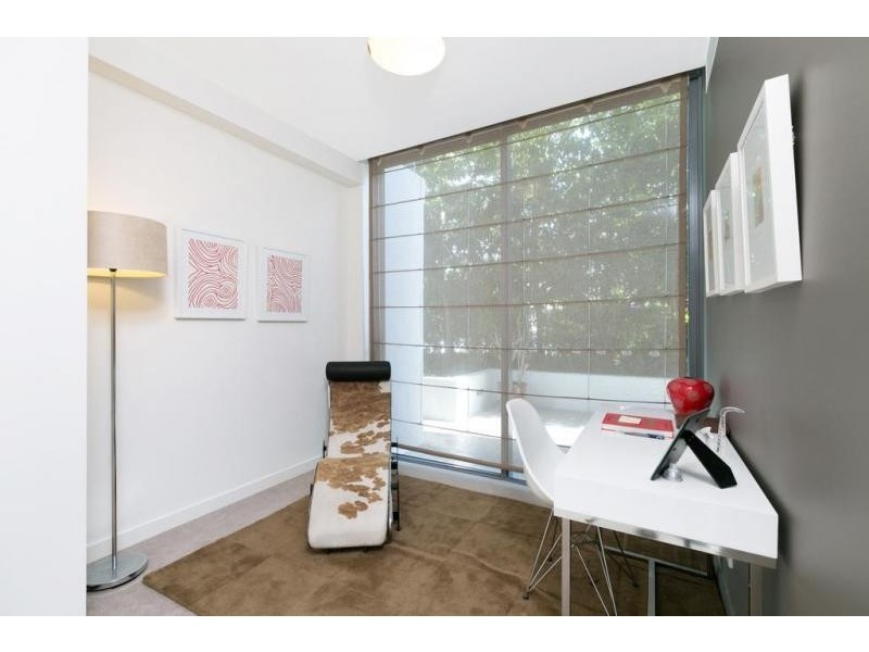 1002/438 Marine Parade, Biggera Waters QLD 4216