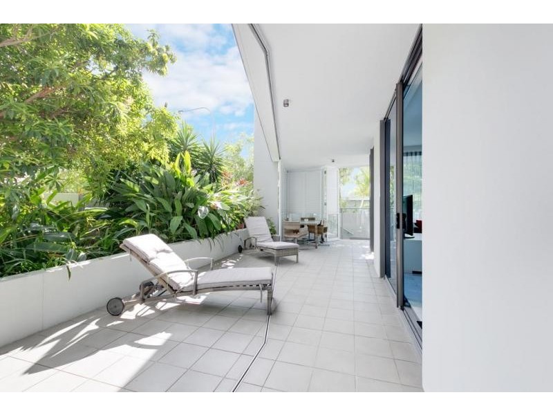 1002/438 Marine Parade, Biggera Waters QLD 4216