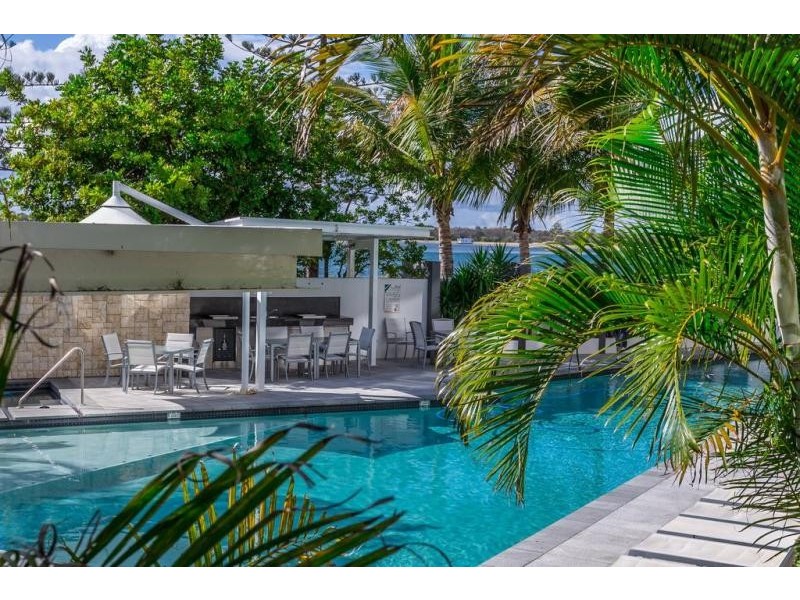 1002/438 Marine Parade, Biggera Waters QLD 4216