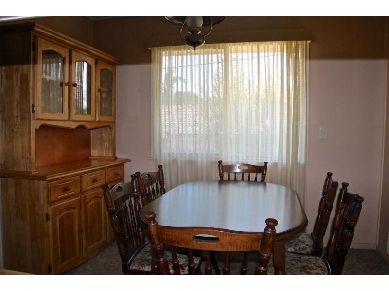 2 FITCH LANE, Labrador QLD 4215