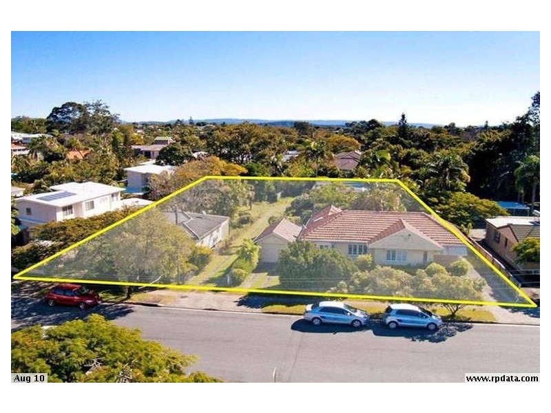 8-10 Ahern Street L, Labrador QLD 4215