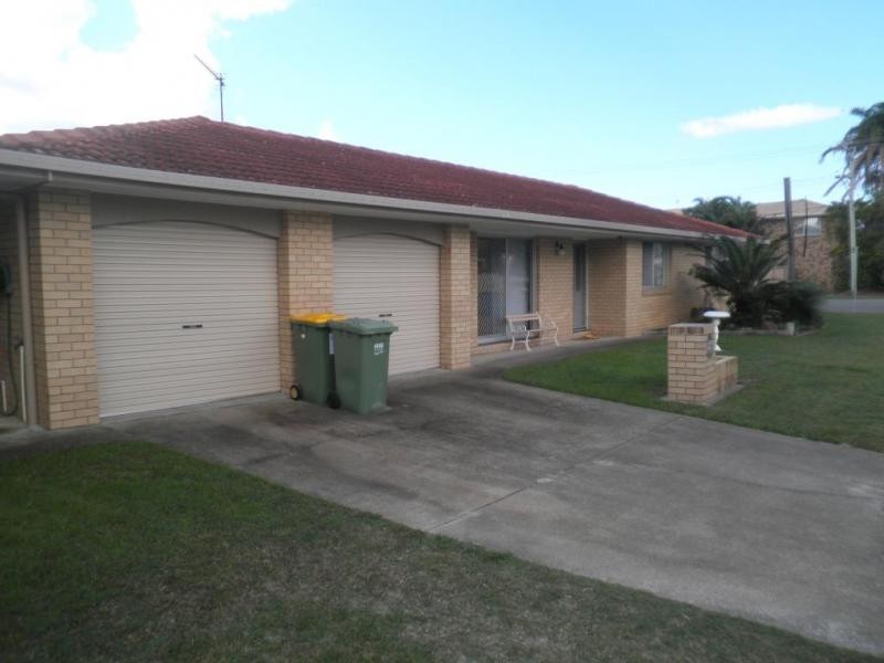 39 VICTOR AVENUE, Paradise Point QLD 4216