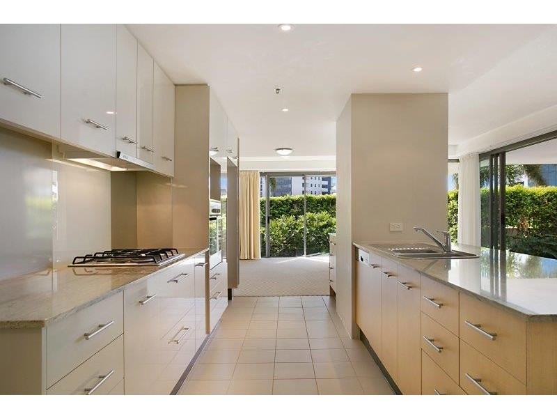 103/105 Scarborough Street, Southport QLD 4215