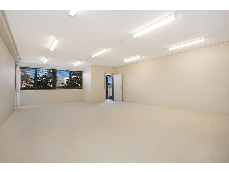 103/105 Scarborough Street, Southport QLD 4215