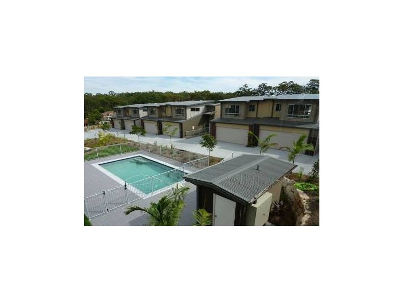 446 Pine Ridge Road, Biggera Waters QLD 4216