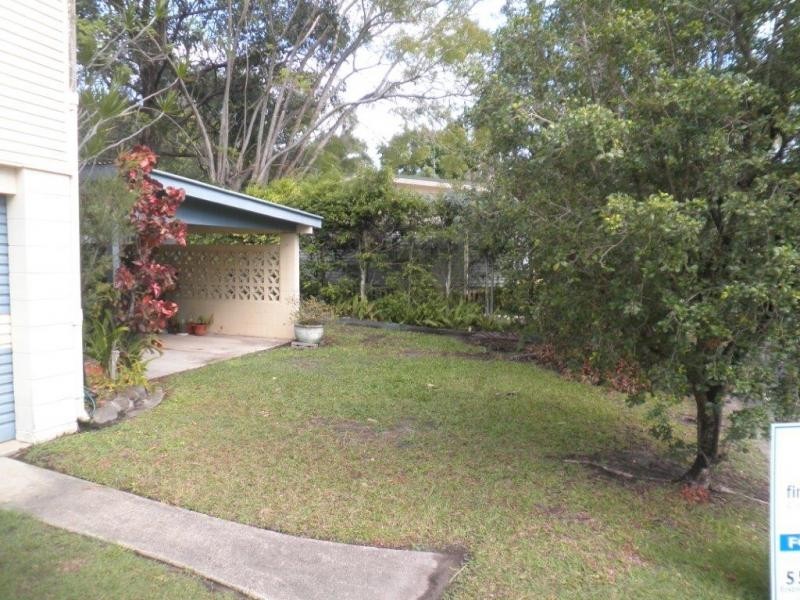 2 Fitch Lane, Labrador QLD 4215