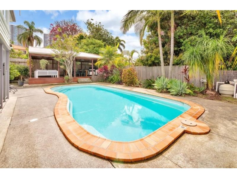 5 Gillian Lane, Southport QLD 4215