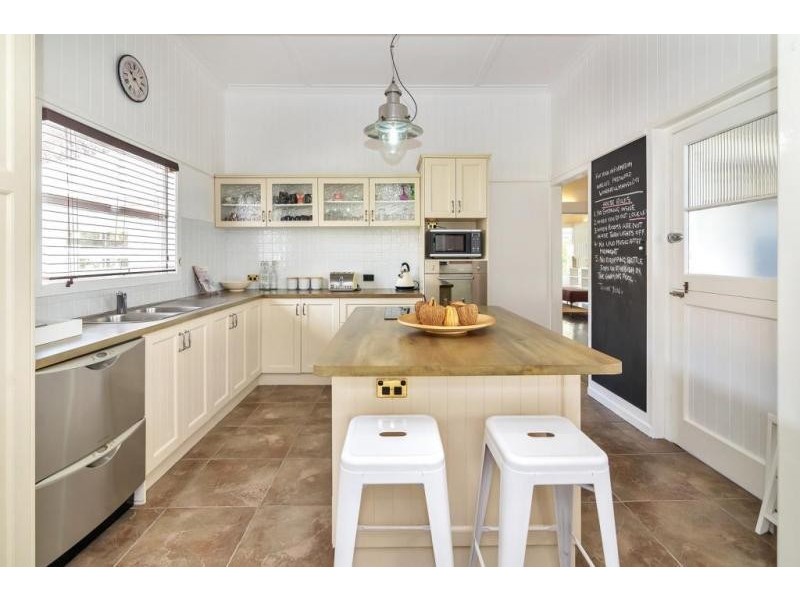 5 Gillian Lane, Southport QLD 4215