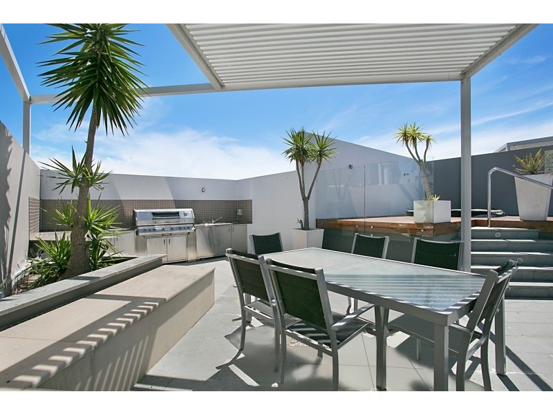 1603/438 Marine Parade, Biggera Waters QLD 4216