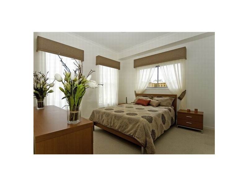 Pacific Pines QLD 4211