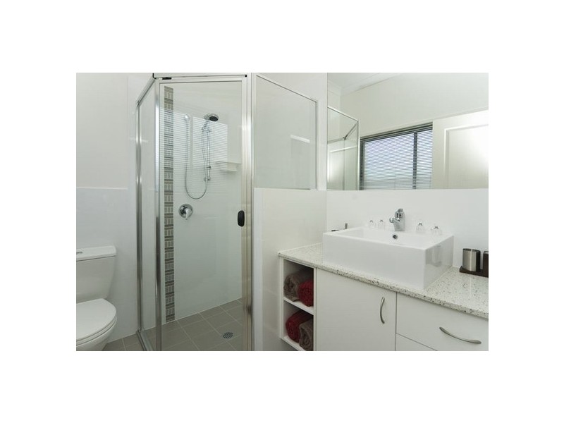 Pacific Pines QLD 4211