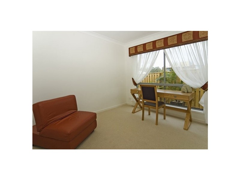 Pacific Pines QLD 4211