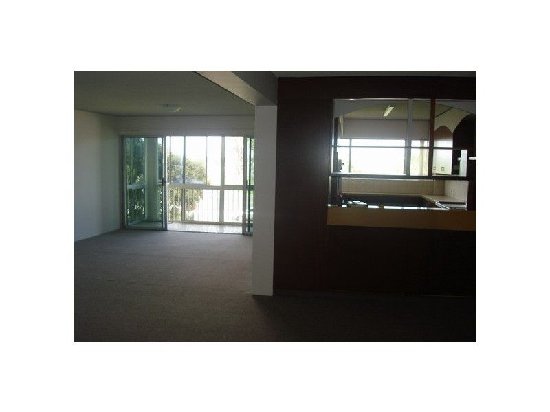 28 Marine Parade, Southport QLD 4215