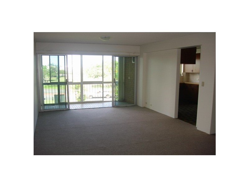 28 Marine Parade, Southport QLD 4215