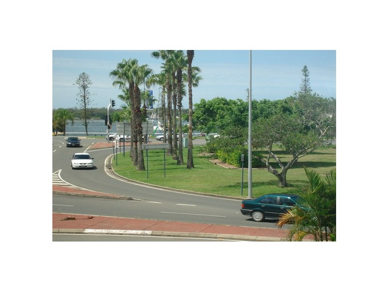 28 Marine Parade, Southport QLD 4215