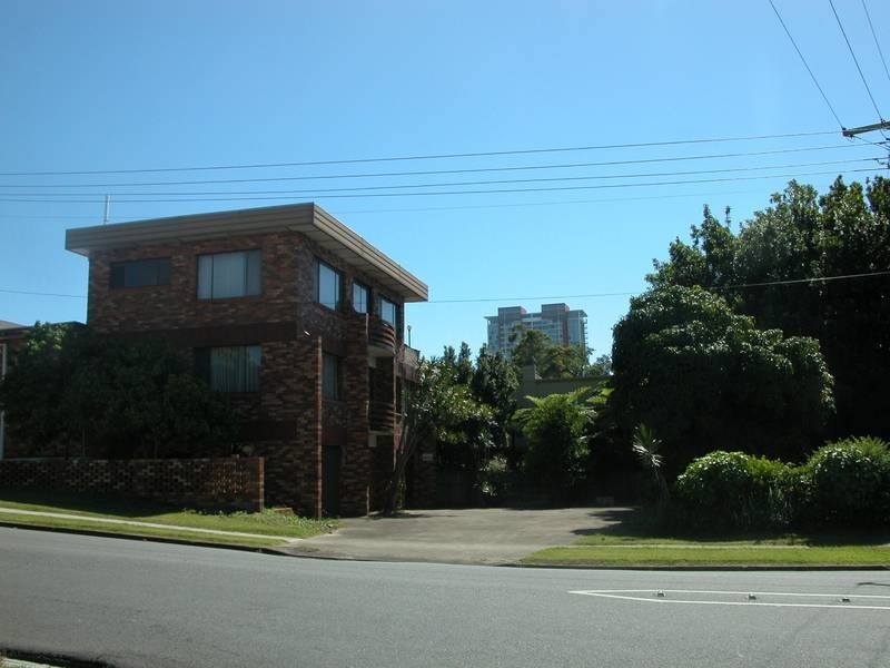 1 Chester Terrace, Southport QLD 4215