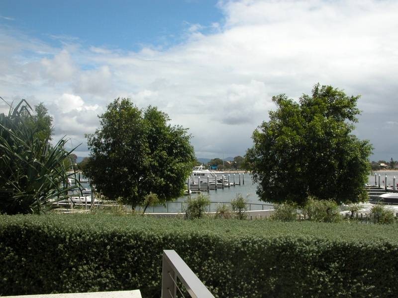 Paradise Point QLD 4216