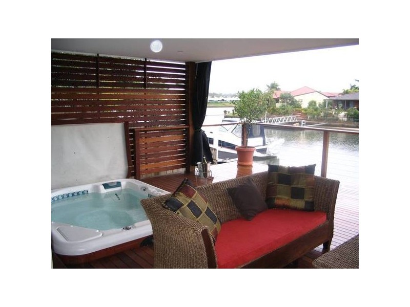 Runaway Bay QLD 4216
