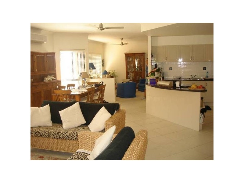 Varsity Lakes QLD 4227