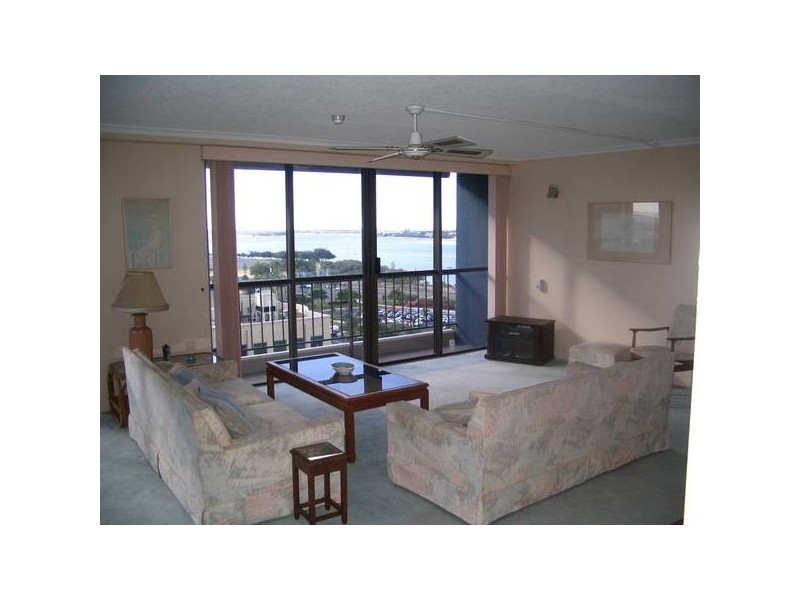 11B/10 Marine Parade, Southport QLD 4215