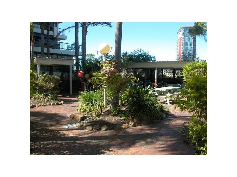 11B/10 Marine Parade, Southport QLD 4215