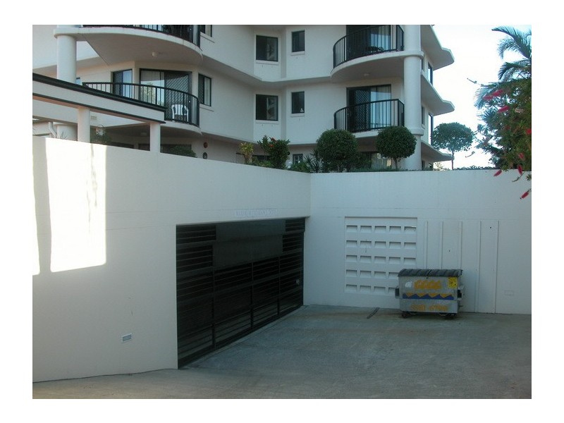 9/12 Paradise Island, Surfers Paradise QLD 4217