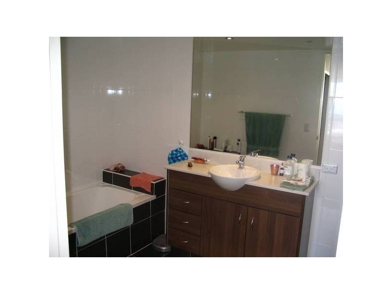 2401/1 Como Court, Southport QLD 4215