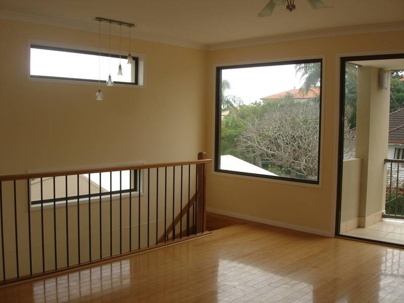 50 LITTLE NORMAN STREET, Southport QLD 4215