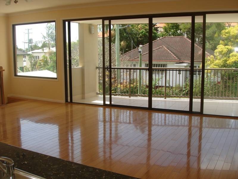 50 LITTLE NORMAN STREET, Southport QLD 4215