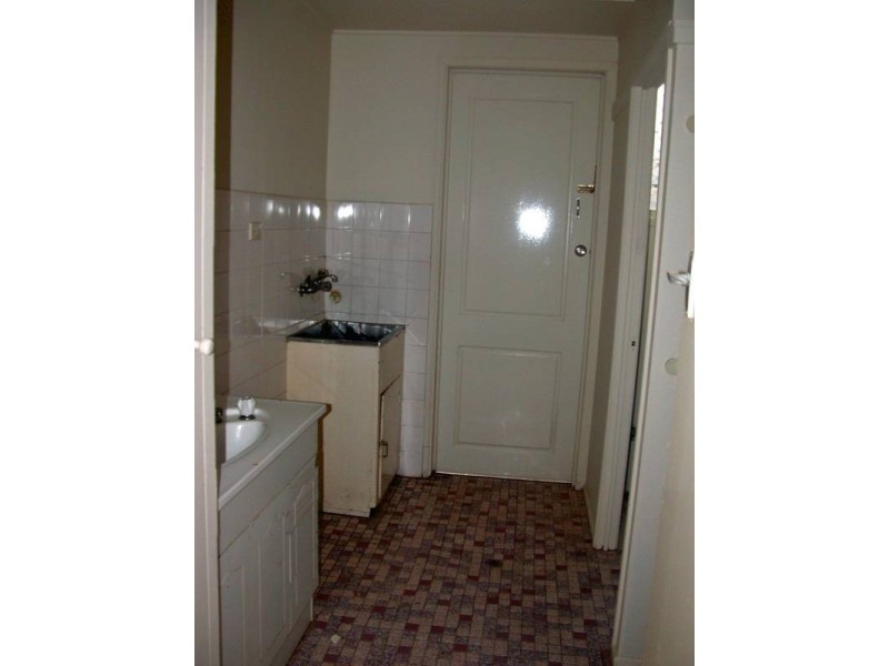 2/150 Frank Street, Labrador QLD 4215