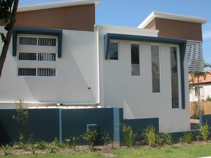 127 Pohlman Street, Southport QLD 4215