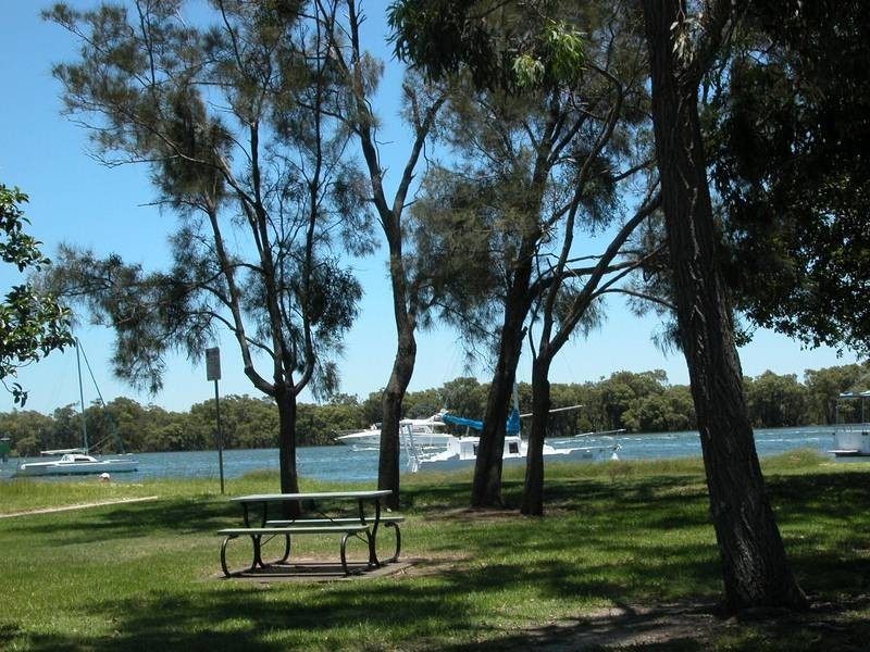 7/7 Esplanade West, Paradise Point QLD 4216