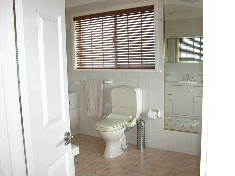 Benowa QLD 4217