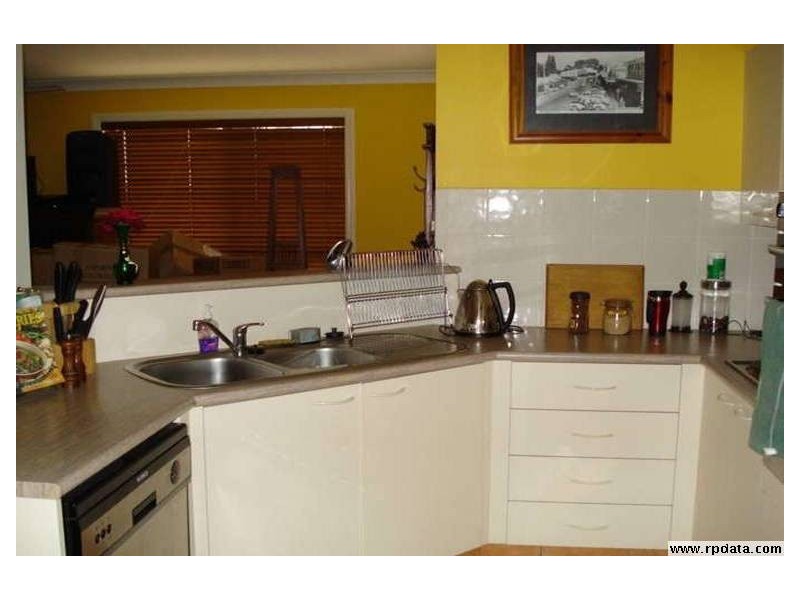 1/142 Frank Street, Labrador QLD 4215