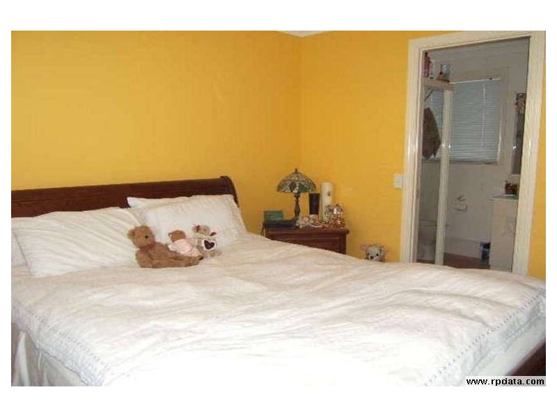 1/142 Frank Street, Labrador QLD 4215