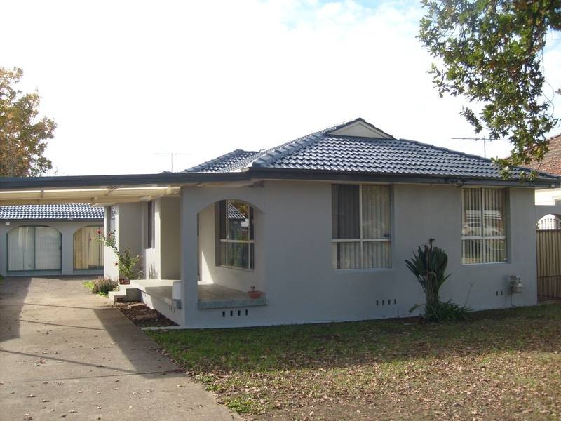 61 Canberra Street, Oxley Park NSW 2760