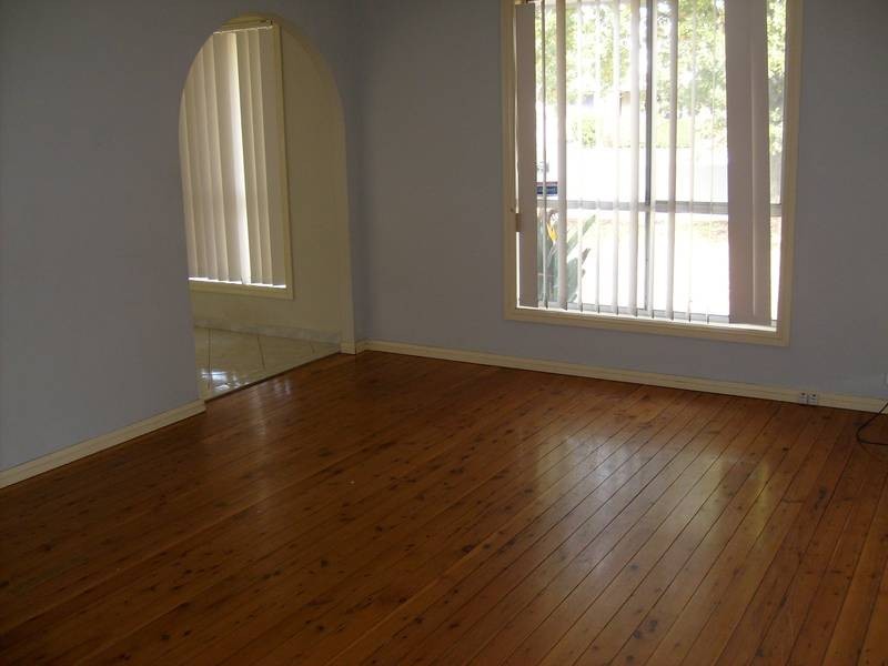 61 Canberra Street, Oxley Park NSW 2760