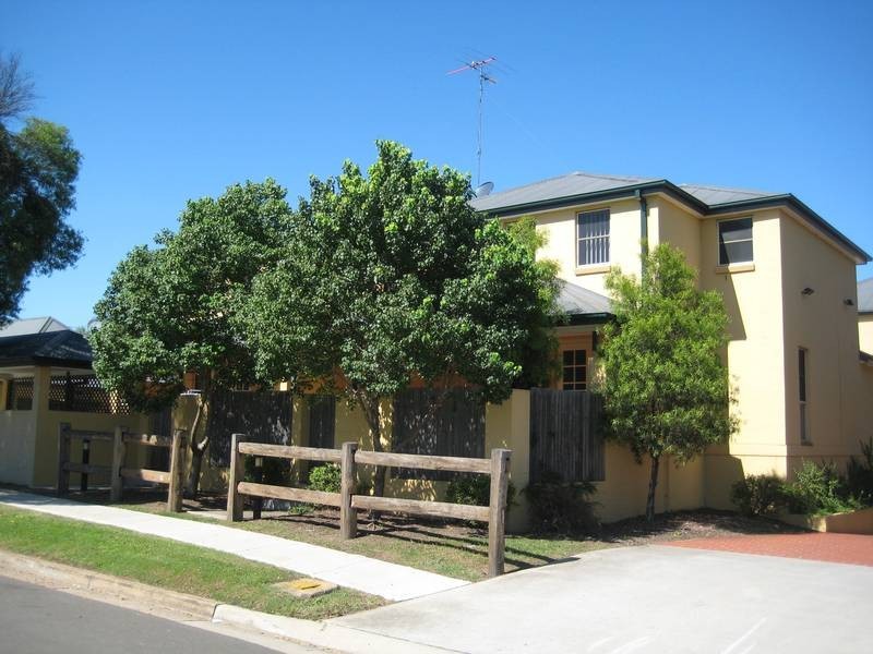 2/8-10 Sainsbury St, St Marys NSW 2760