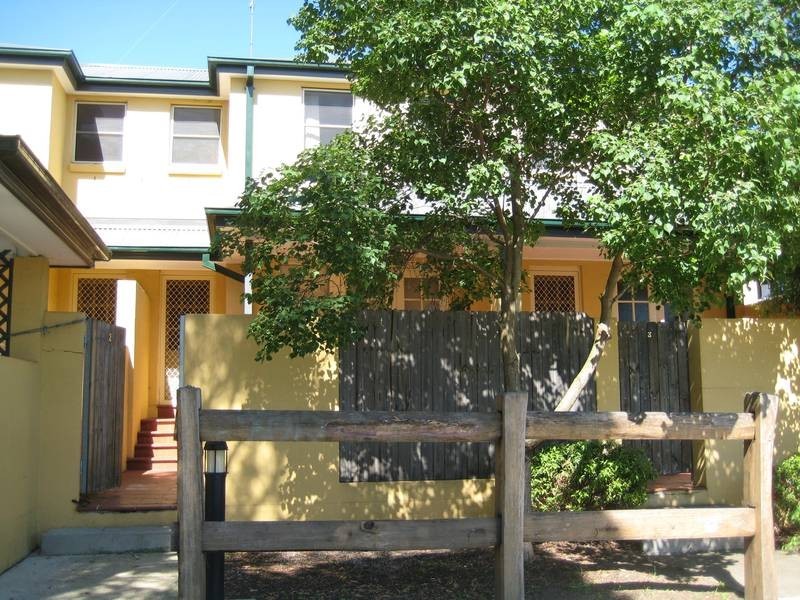 2/8-10 Sainsbury St, St Marys NSW 2760