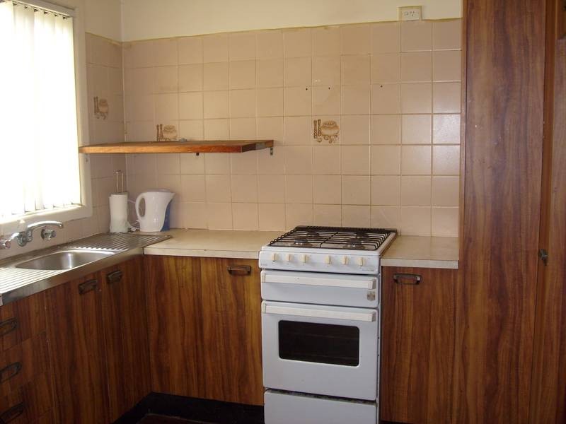 27 Moira Cres, St Marys NSW 2760